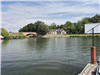 Hinter der Dalbe wäre die Leiter ins Wasser