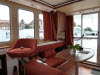 Der Salon mit dem Kapitänssitz